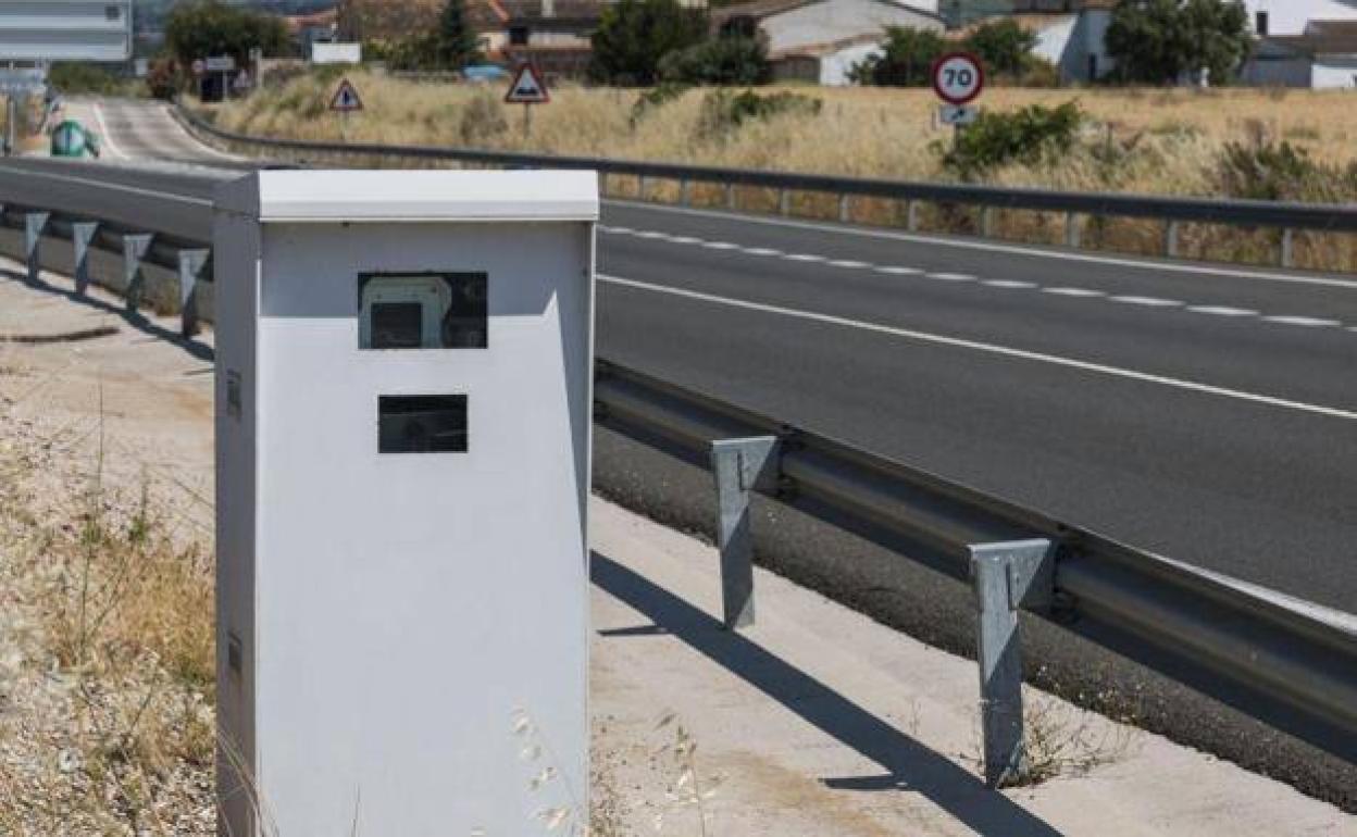 Un radar de la DGT en una foto de archivo. 