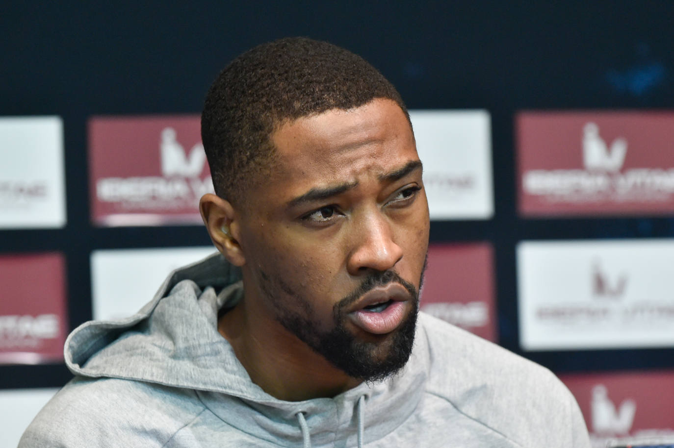 Fotos: El UCAM CB presenta a Isaiah Taylor como nuevo jugador este jueves