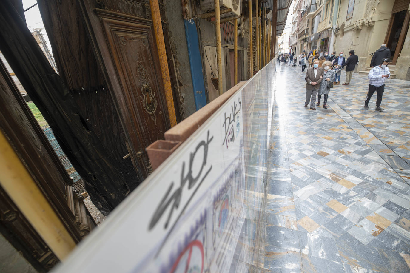 Fotos: Urbanismo tramita la caducidad de la licencia de obra de la Casa Llagostera de Cartagena