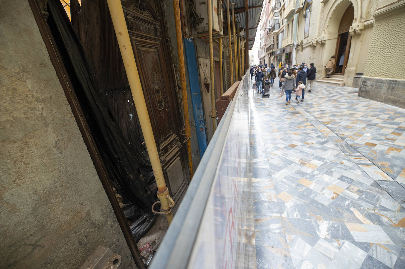 Fotos: Urbanismo tramita la caducidad de la licencia de obra de la Casa Llagostera de Cartagena