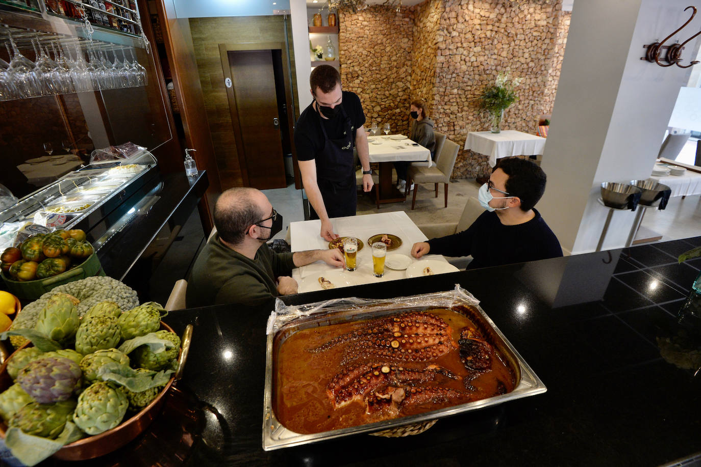 Fotos: Abre el interior de los bares y restaurantes de Murcia y otros 36 municipios