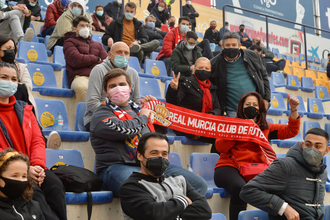 Fotos: Victoria del UCAM ante el Yeclano en el BeSoccer La Condomina