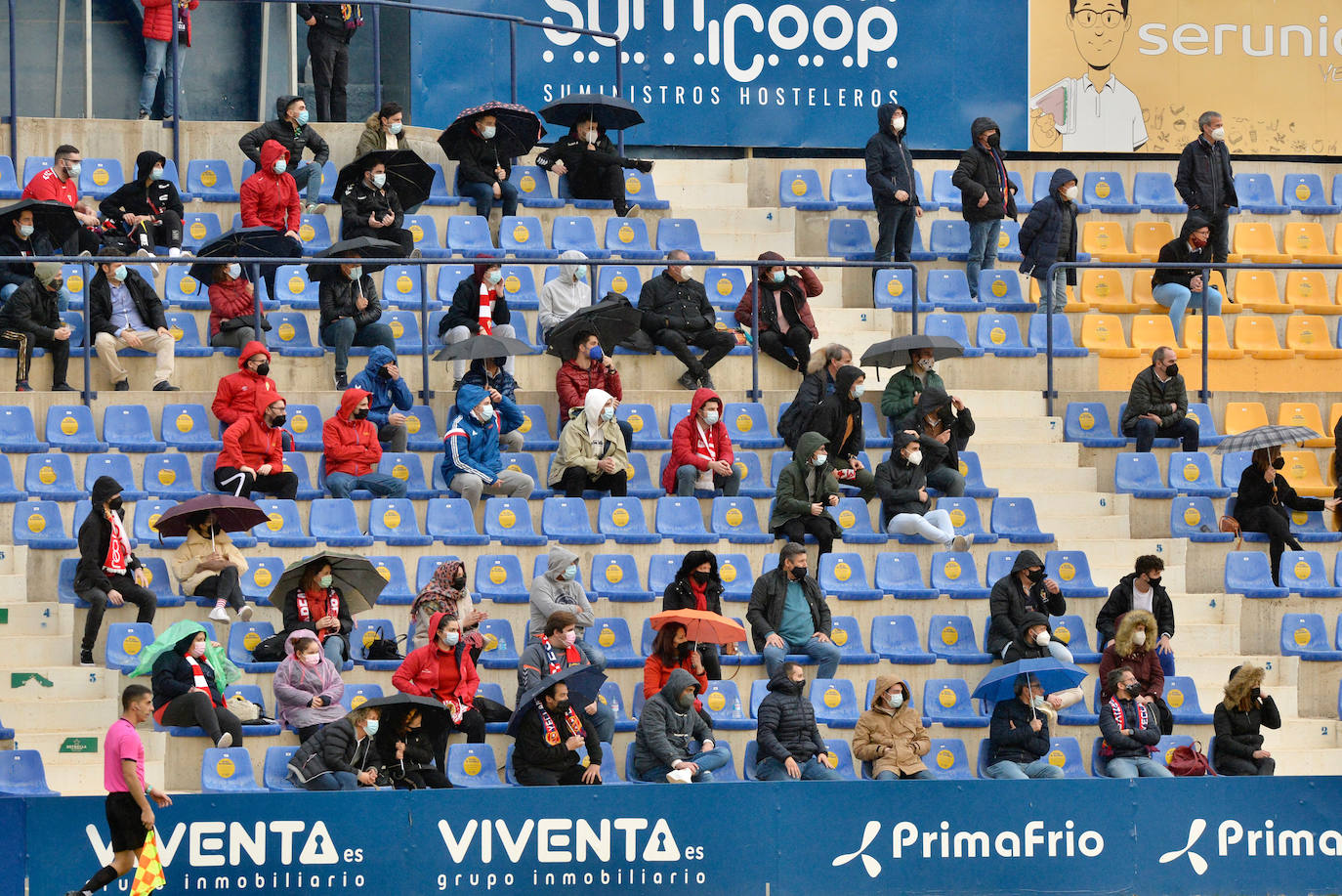 Fotos: Victoria del UCAM ante el Yeclano en el BeSoccer La Condomina