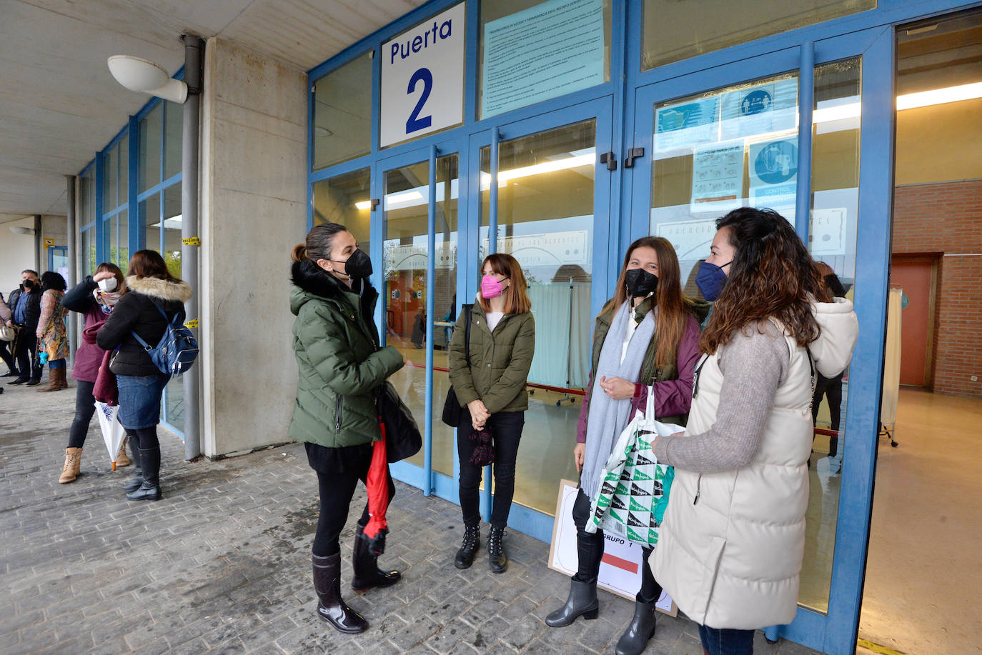 Fotos: Más de 2.700 docentes de la Región de Murcia reciben la primera dosis de la vacuna de Astrazeneca