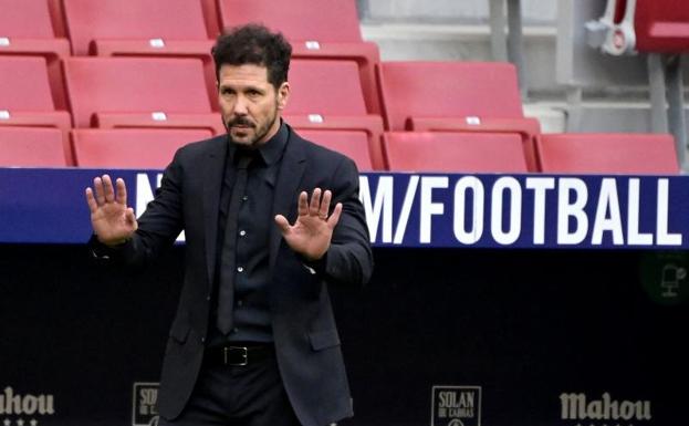 Simeone, durante el derbi madrileño.