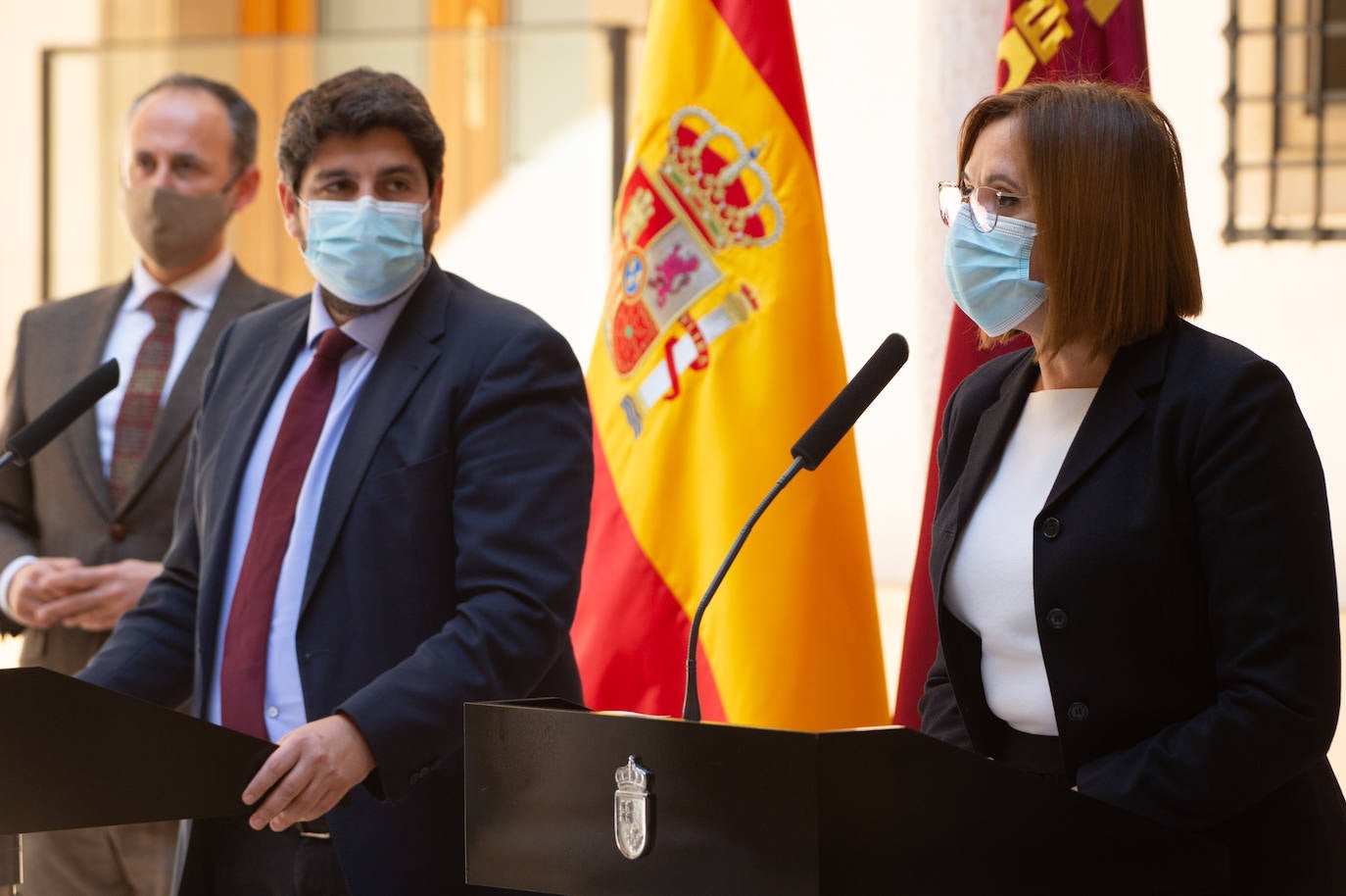 Fotos: Miras y Franco explican el acuerdo alcanzado para desactivar la moción de censura presentada por Ciudadanos y PSOE