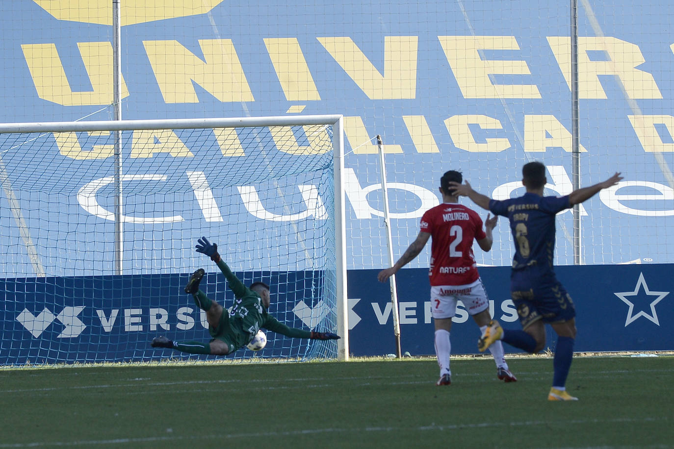 Fotos: El empate entre el UCAM Murcia y el Real Murcia, en imágenes