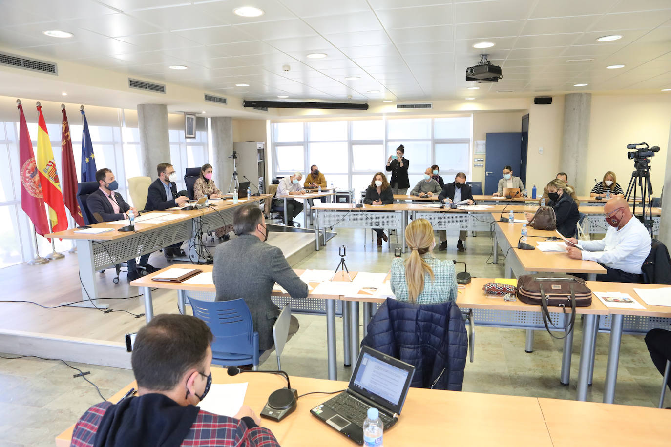 Fotos: El Pleno de Lorca aprueba nuevas ayudas para los sectores castigados por la Covid