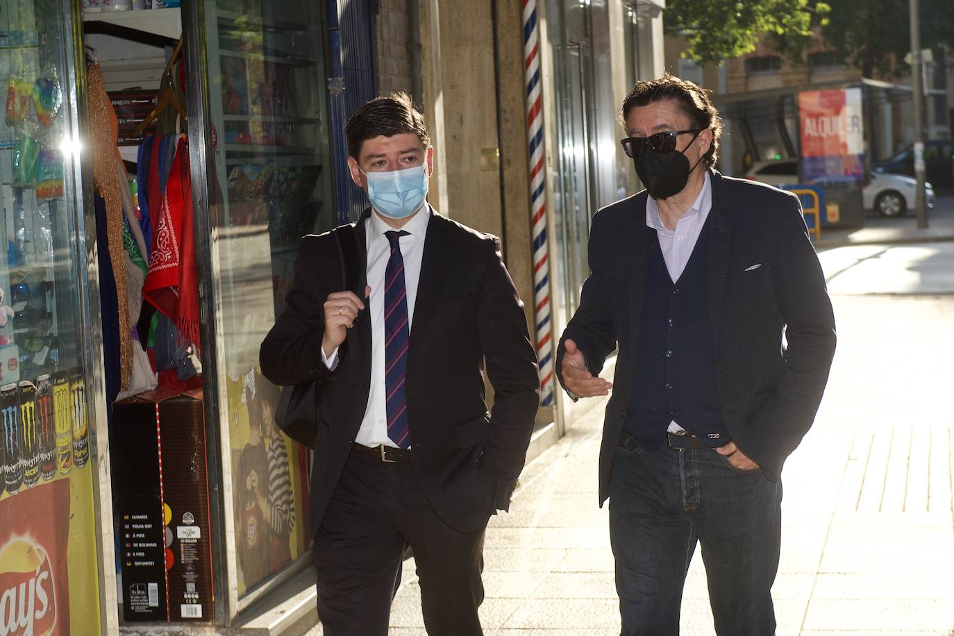 Fotos: Reunión de trabajo entre PSOE y de Ciudadanos