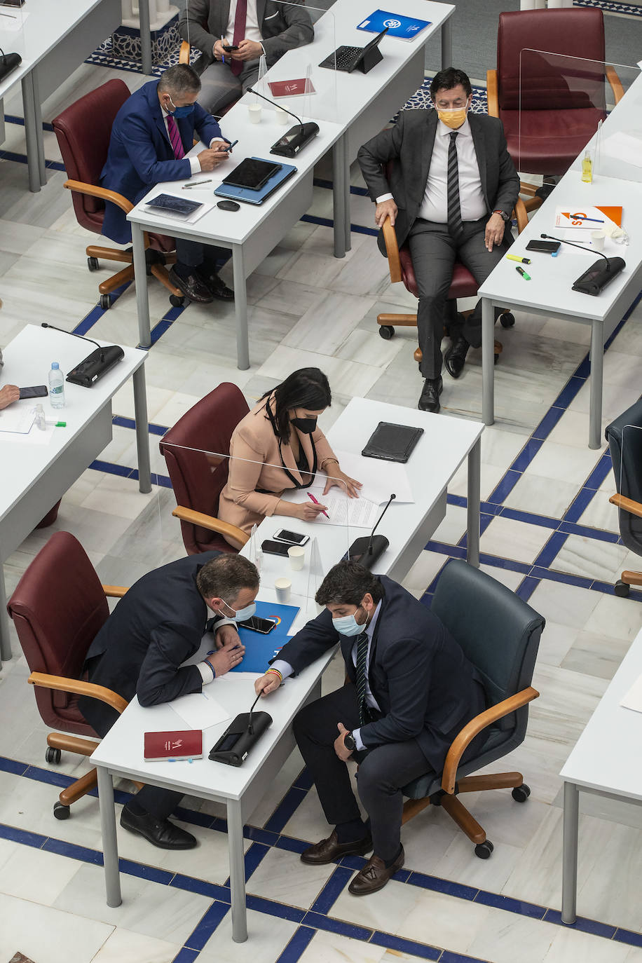 Fotos: Debate de la moción de censura en la Asamblea regional