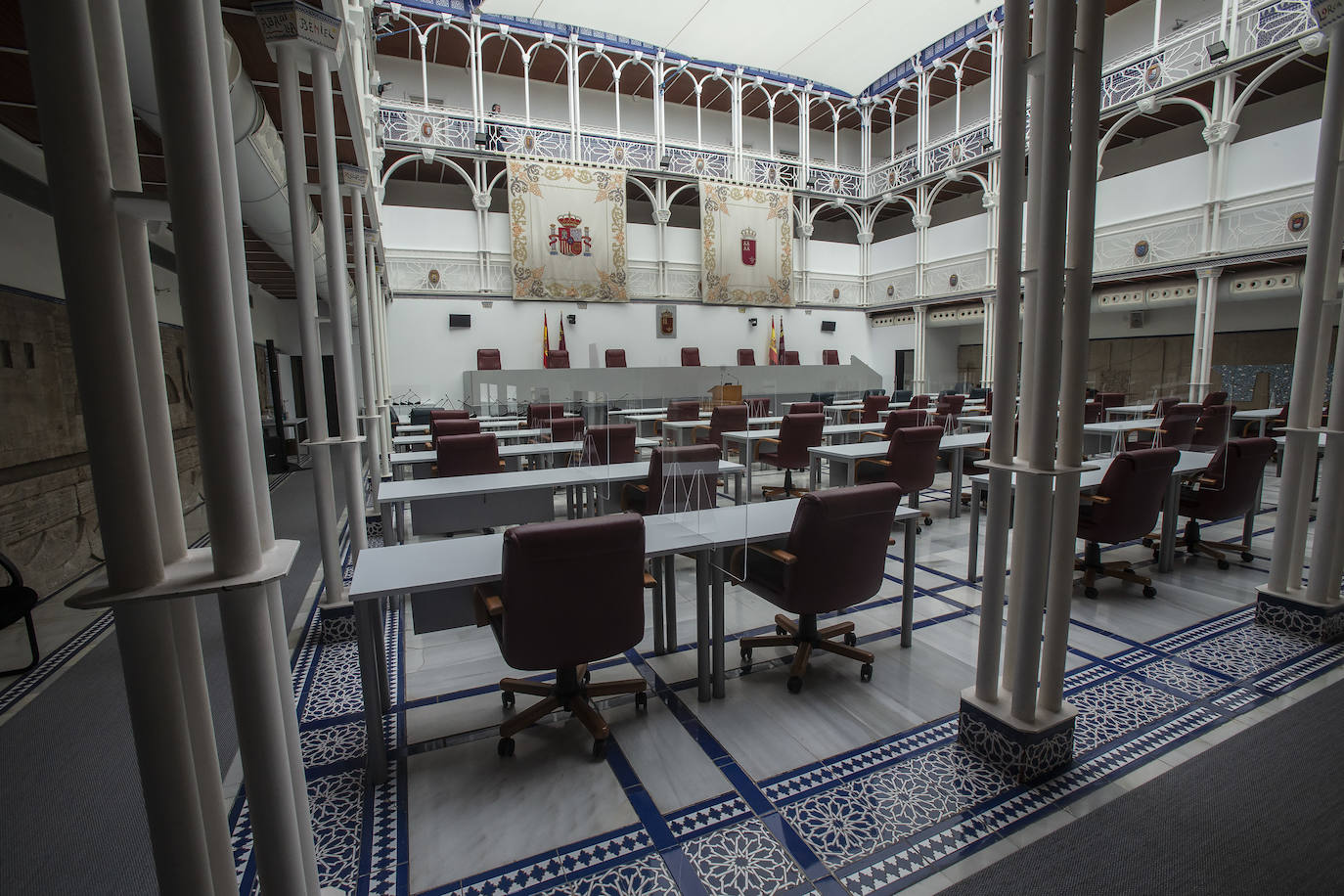 Fotos: Debate de la moción de censura en la Asamblea regional