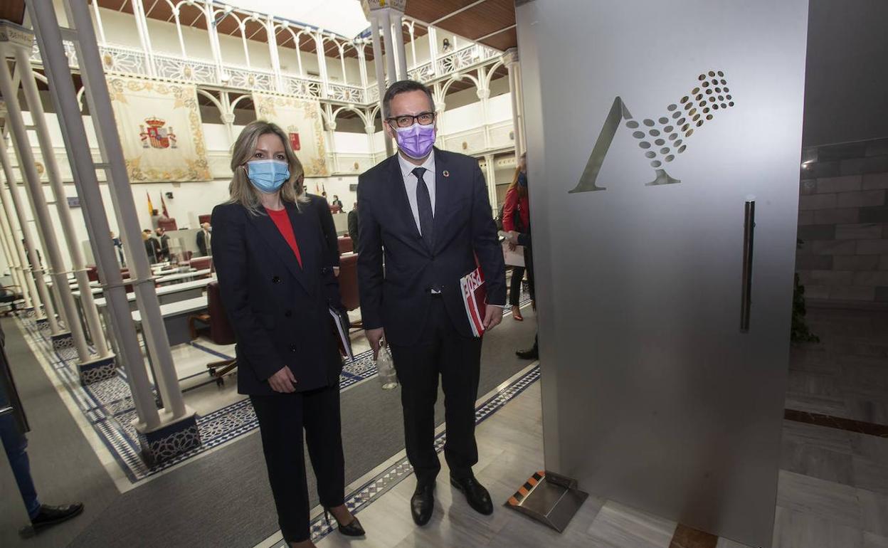 Ana Martínez Vidal y Diego Conesa.