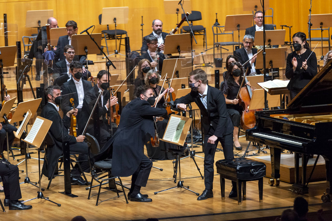 Fotos: Concierto de la OSRM en el Auditorio regional junto al pianista Dmytro Chon