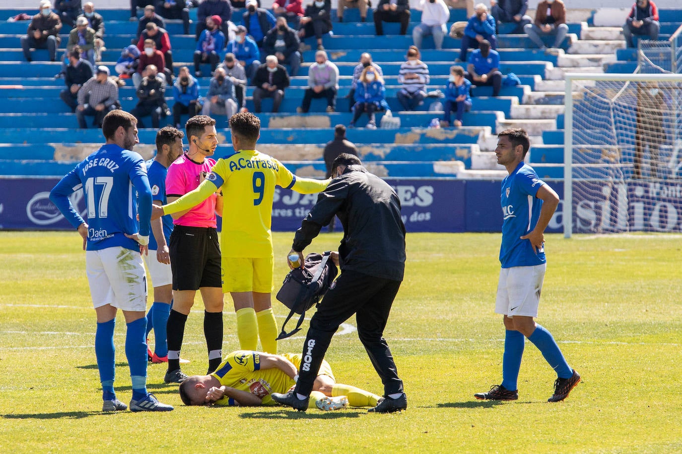 Fotos: El Lorca Deportiva vuelve a caer en Linares