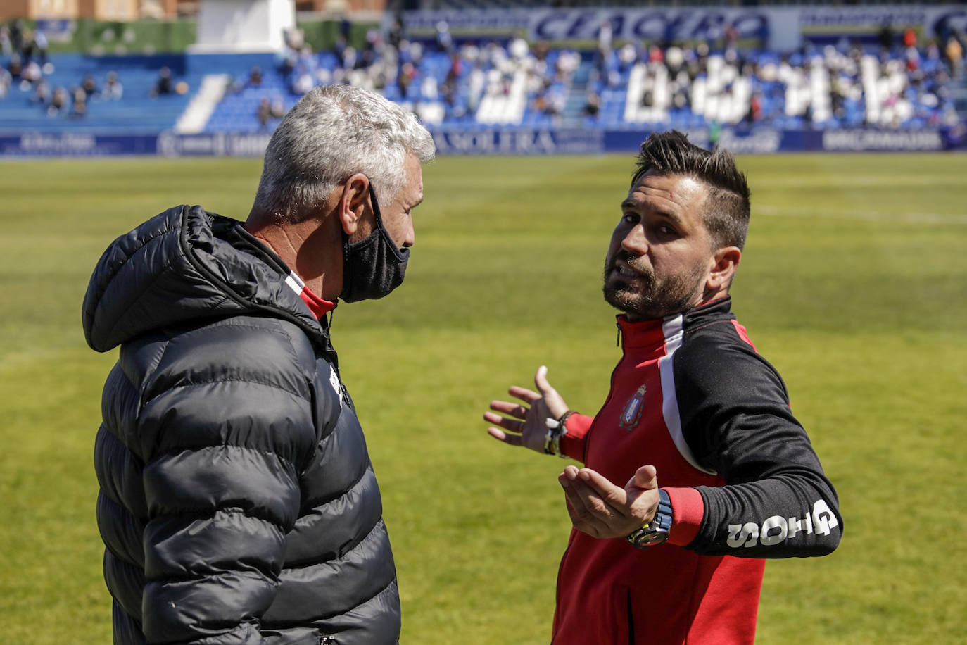 Fotos: El Lorca Deportiva vuelve a caer en Linares