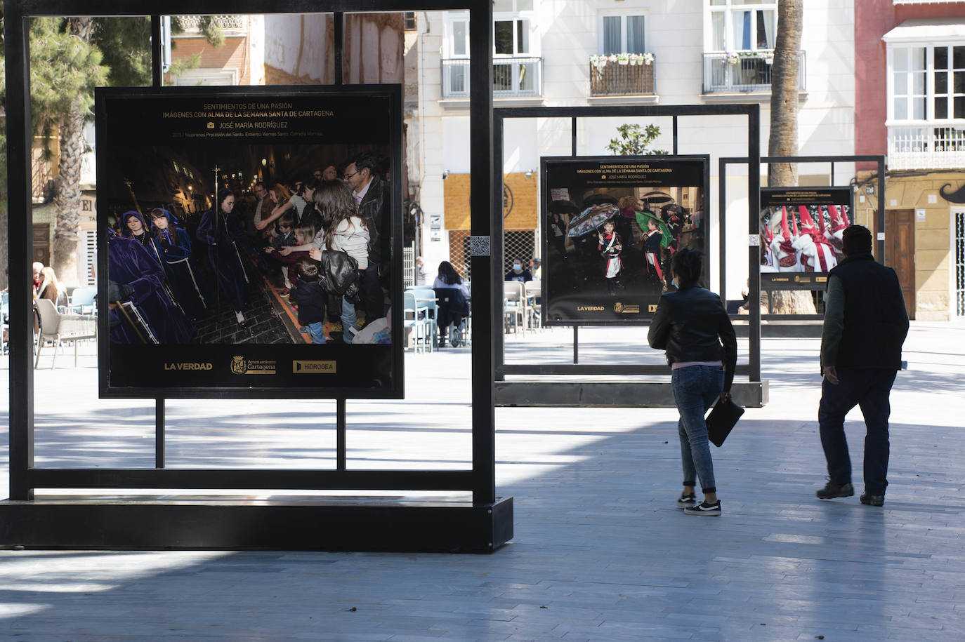 Fotos: El Ayuntamiento de Cartagena y el diario La Verdad tran la Semana Santa a las calles de la ciudad