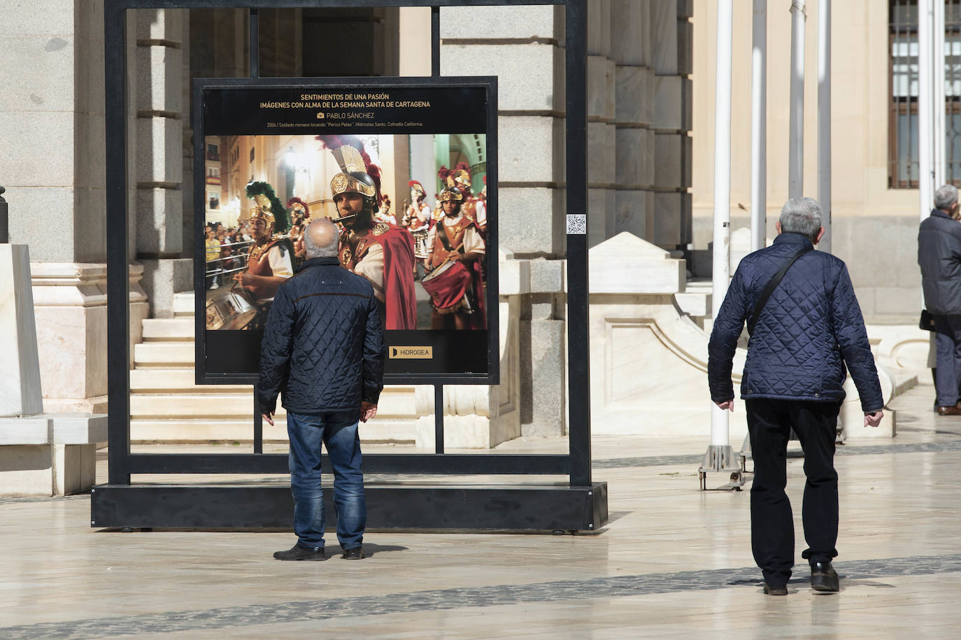 Fotos: El Ayuntamiento de Cartagena y el diario La Verdad tran la Semana Santa a las calles de la ciudad