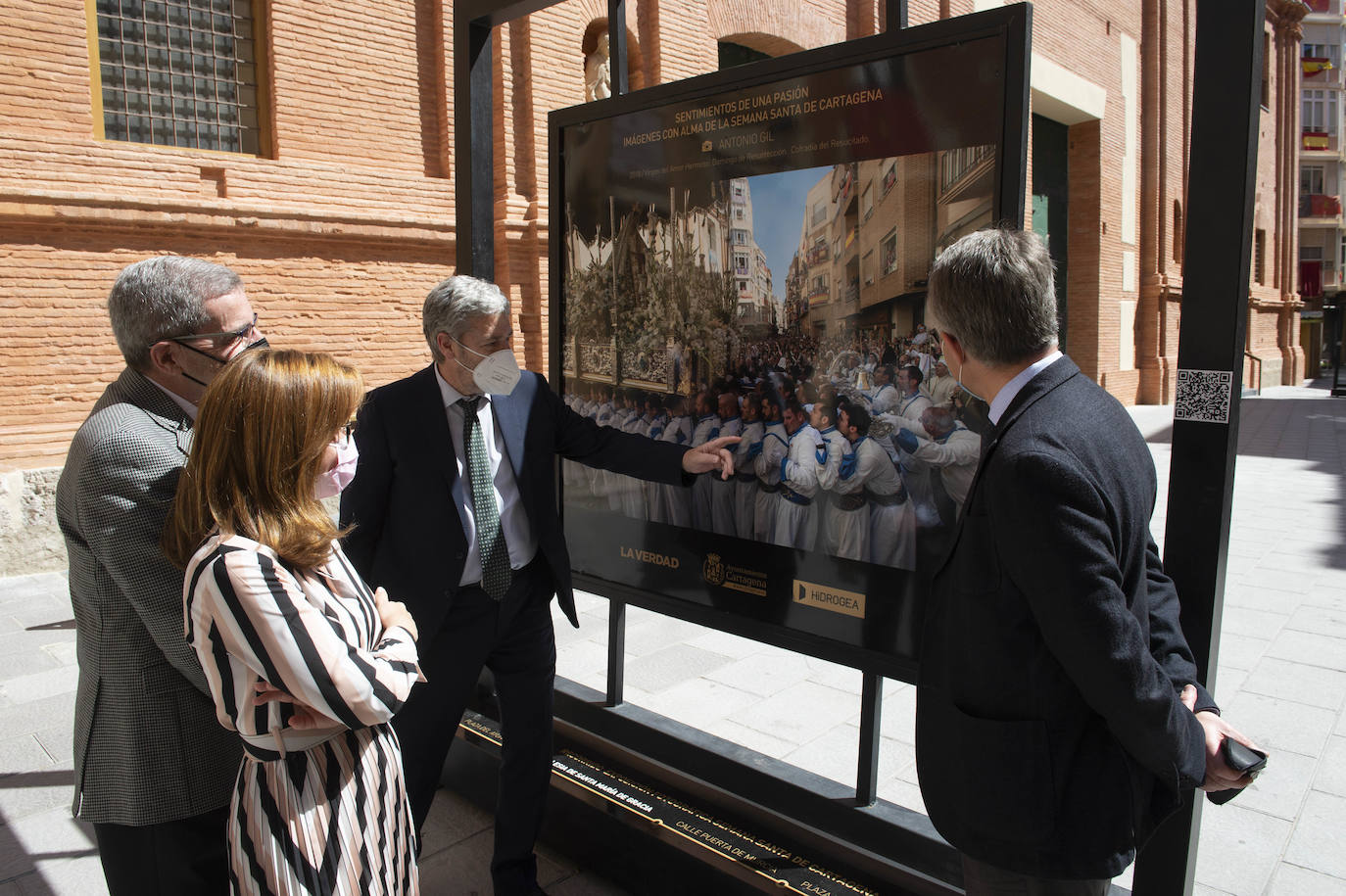 Fotos: El Ayuntamiento de Cartagena y el diario La Verdad tran la Semana Santa a las calles de la ciudad