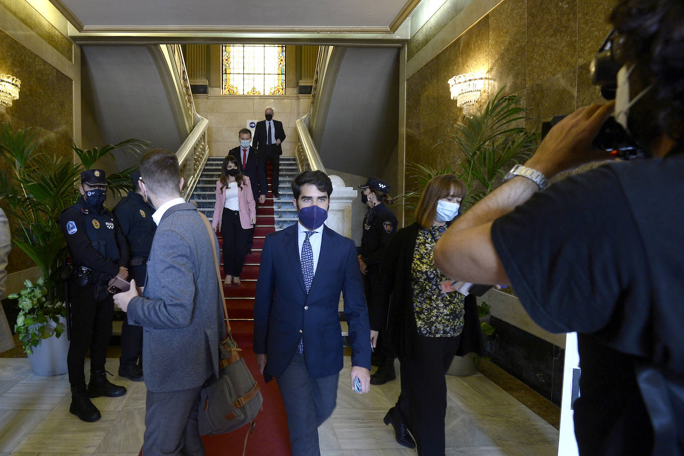 Fotos: Sale adelante la moción de censura en el Ayuntamiento de Murcia: José Antonio Serrano, nuevo alcalde