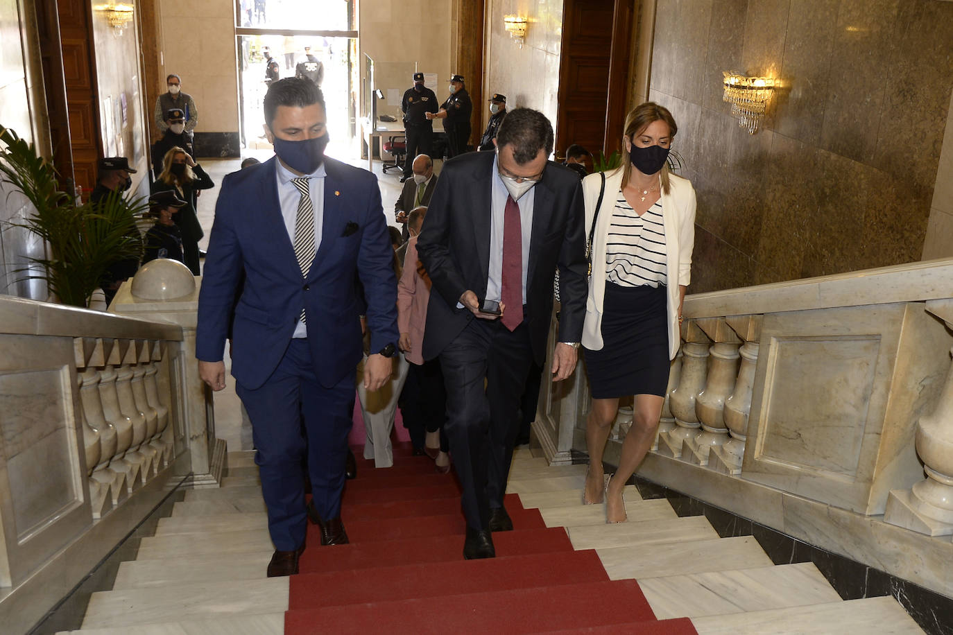 Fotos: Sale adelante la moción de censura en el Ayuntamiento de Murcia: José Antonio Serrano, nuevo alcalde