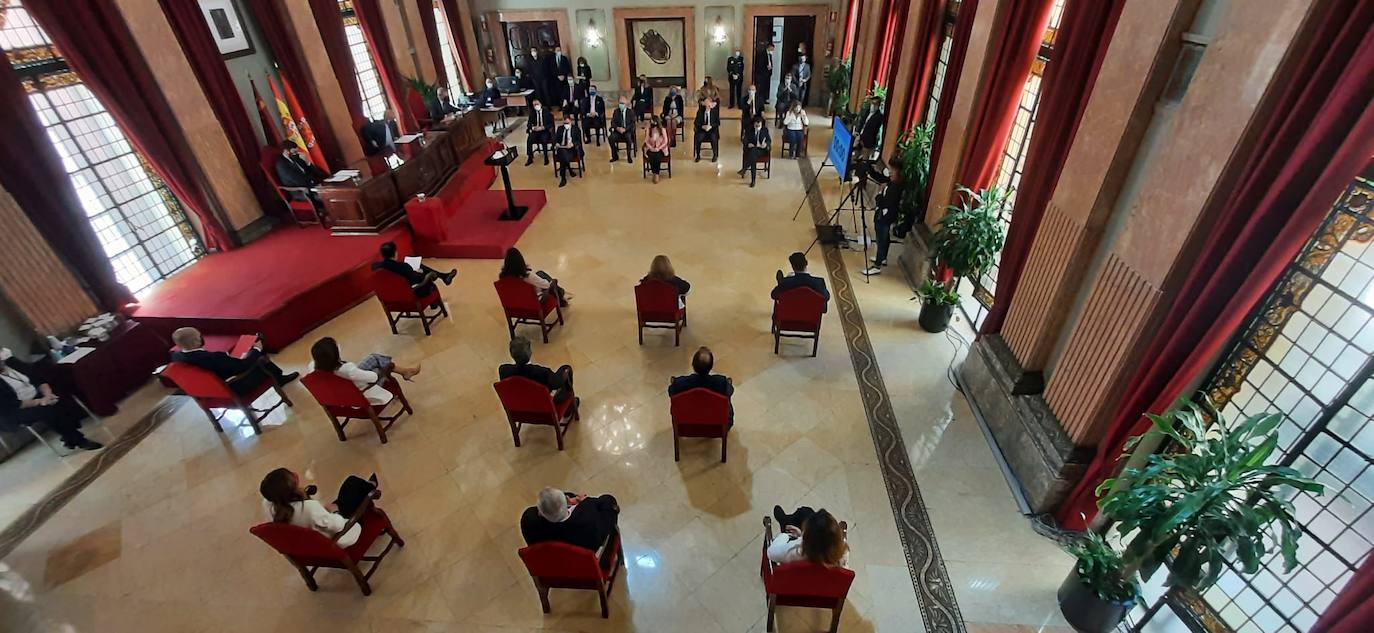 Fotos: Sale adelante la moción de censura en el Ayuntamiento de Murcia: José Antonio Serrano, nuevo alcalde