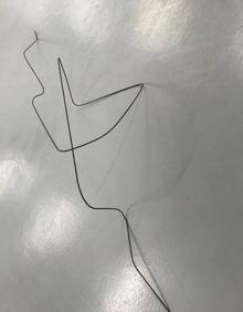 Imagen secundaria 2 - Imagen de una de las instalaciones de luz del artista muleño. Una de las piezas mostradas.