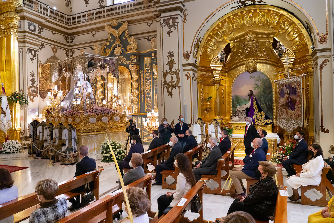 Fotos: Palmas y ramas de olivo para San Juan el Domingo de Ramos