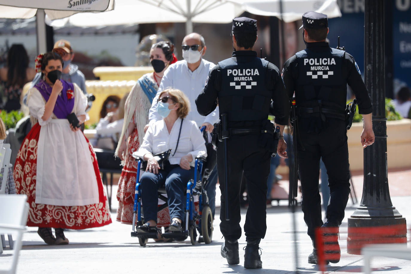 Fotos: Los murcianos celebran este atípico Bando de la Huerta en las terrazas de los bares