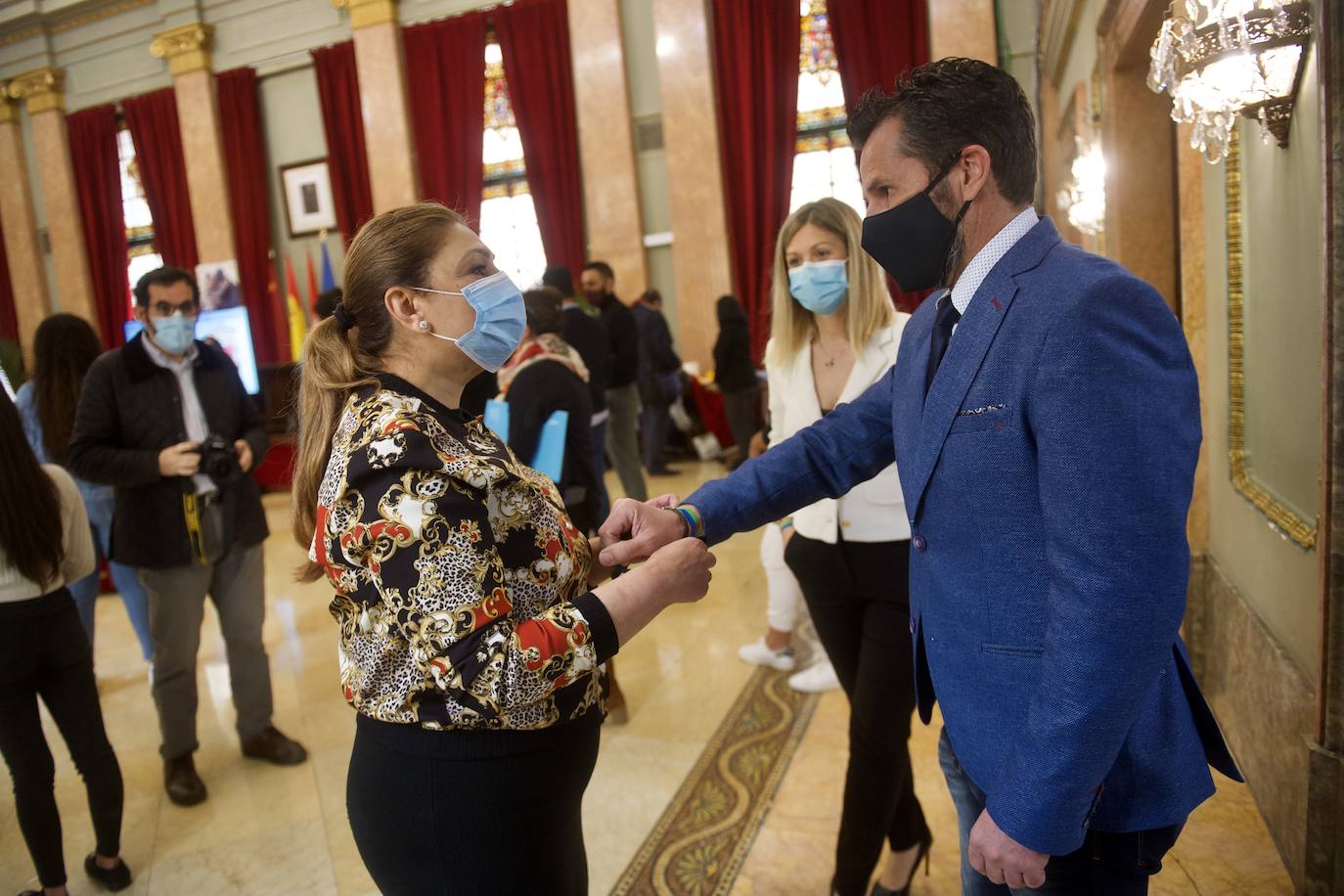 Fotos: Acto de conmemoración del Día del Pueblo Gitano en el Ayuntamiento de Murcia