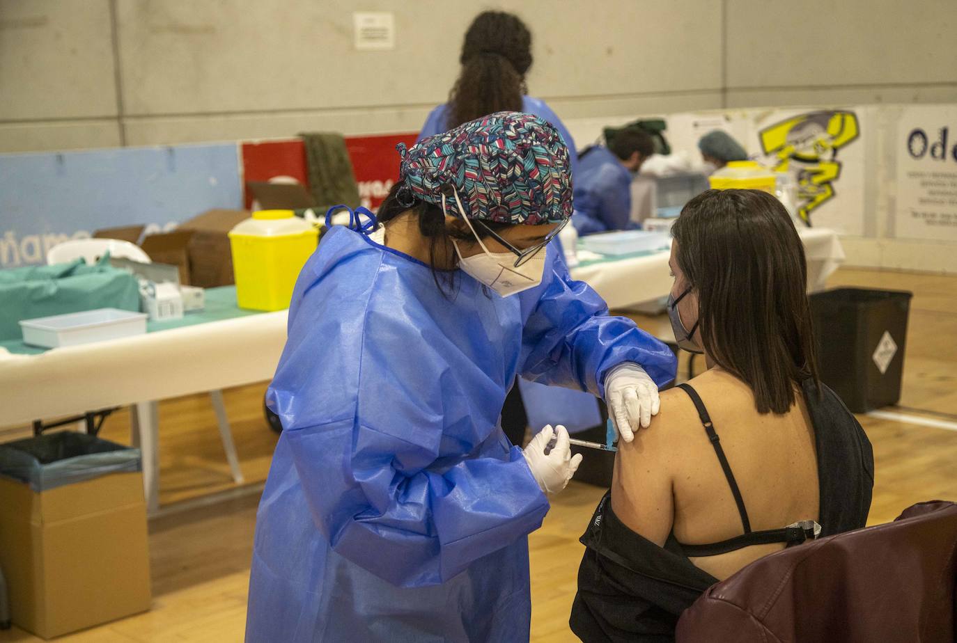 Fotos: Colas en Cartagena para vacunarse con AstraZeneca