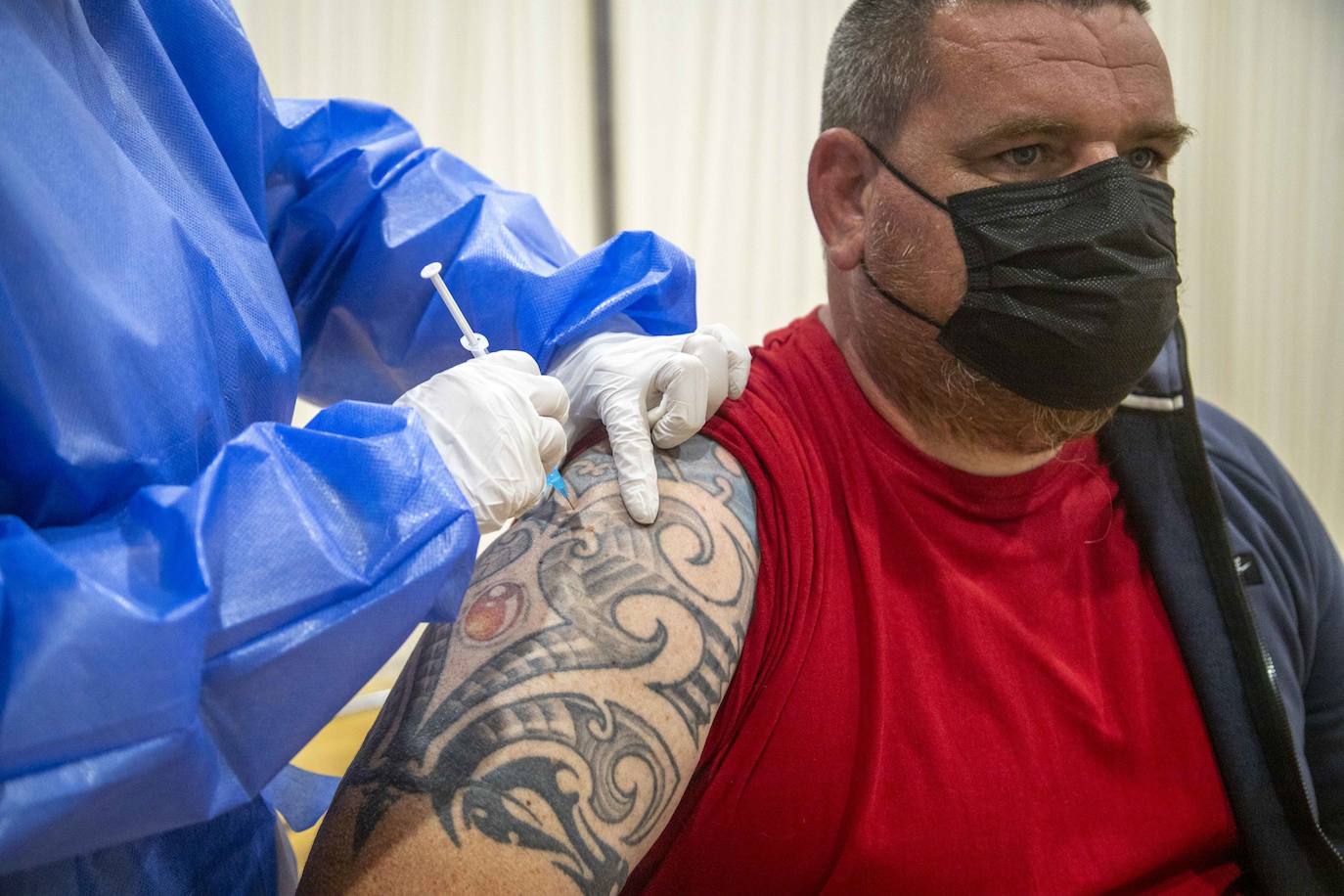 Fotos: Colas en Cartagena para vacunarse con AstraZeneca