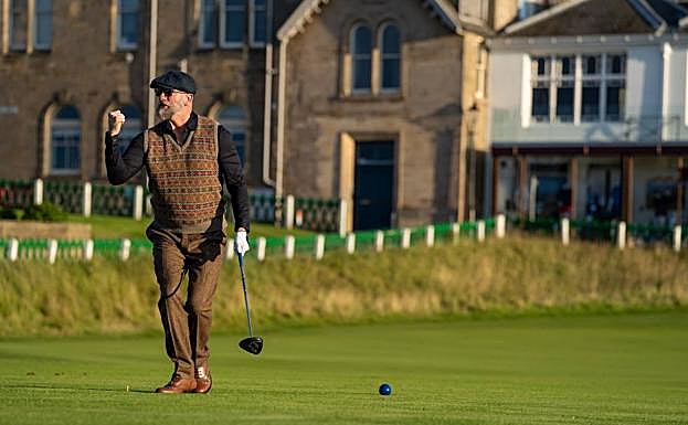 Imagen principal - Tres fotogramas de la serie documental.