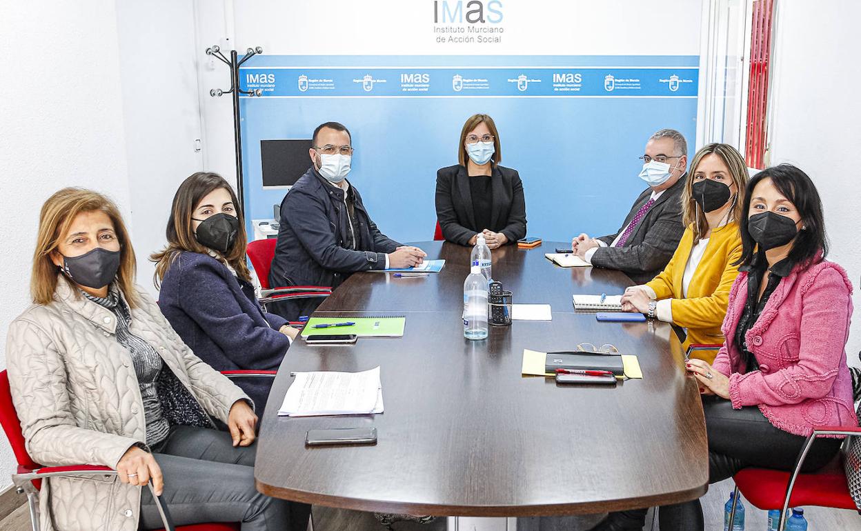 Isabel Franco asiste al Consejo de Dirección del IMAS. 