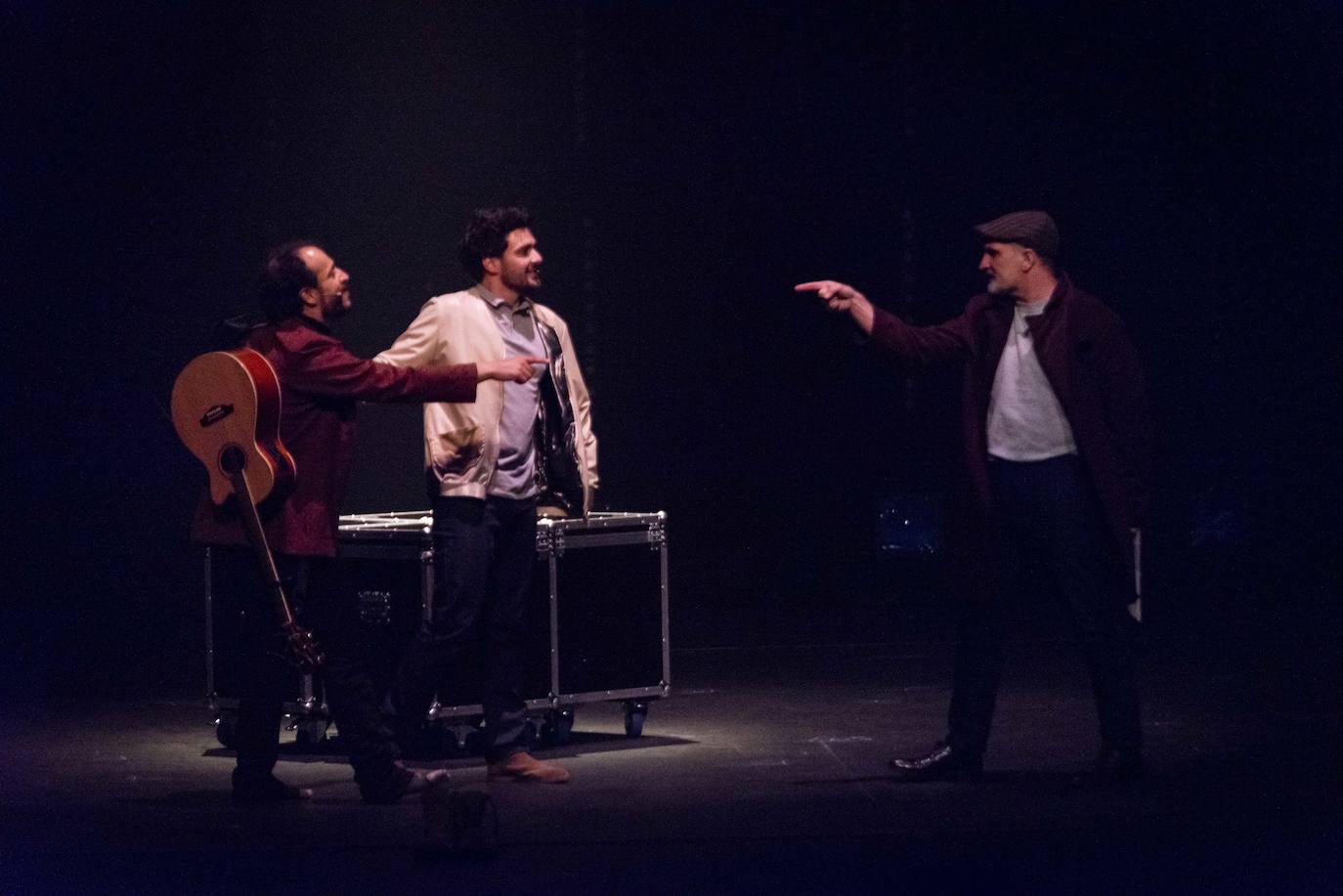 Fotos: Padre e hijo separados y unidos por la música