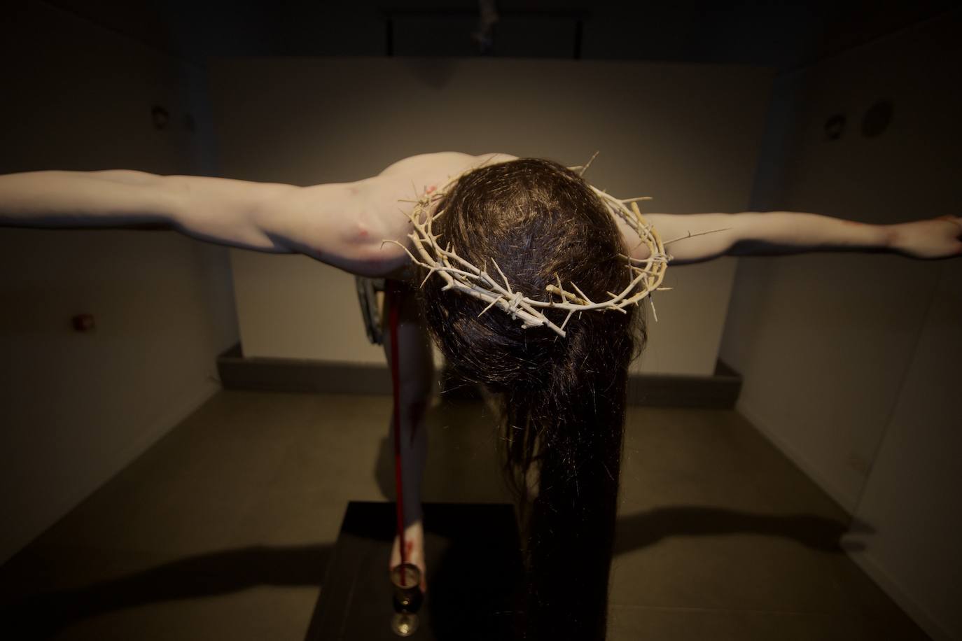 Fotos: Un Cristo «brutal» de Santiago Ydáñez