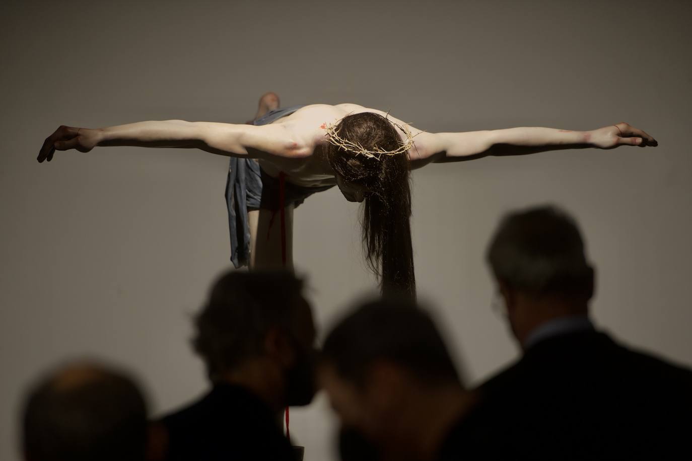 Fotos: Un Cristo «brutal» de Santiago Ydáñez