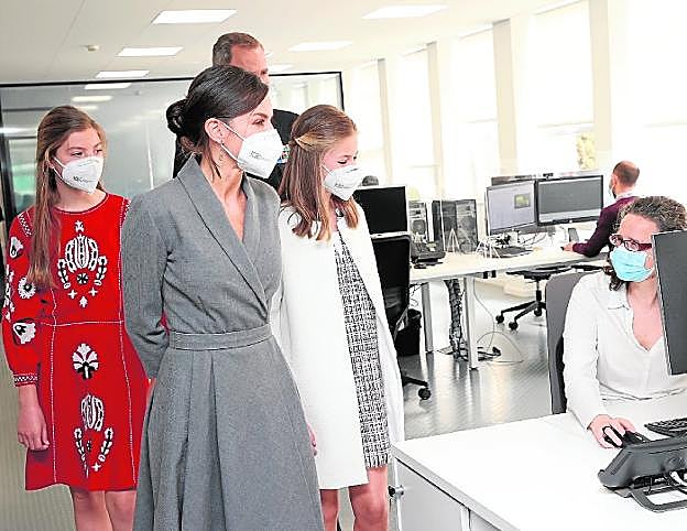 El S-81 lleva 3 millones de horas de trabajo; un avión, 50.000