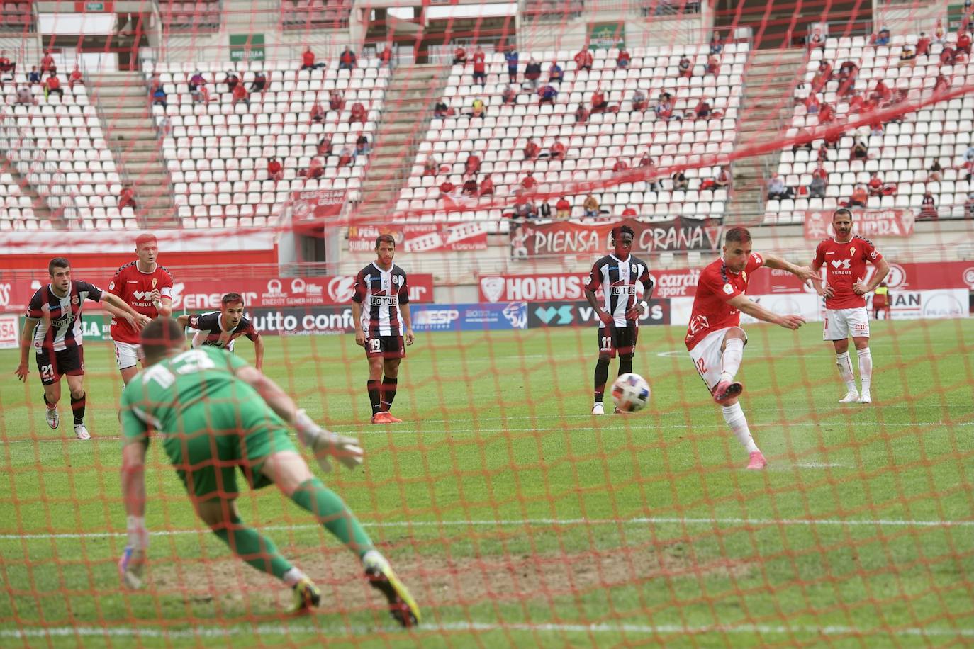 Fotos: El empate del Real Murcia ante el Linense, en imágenes