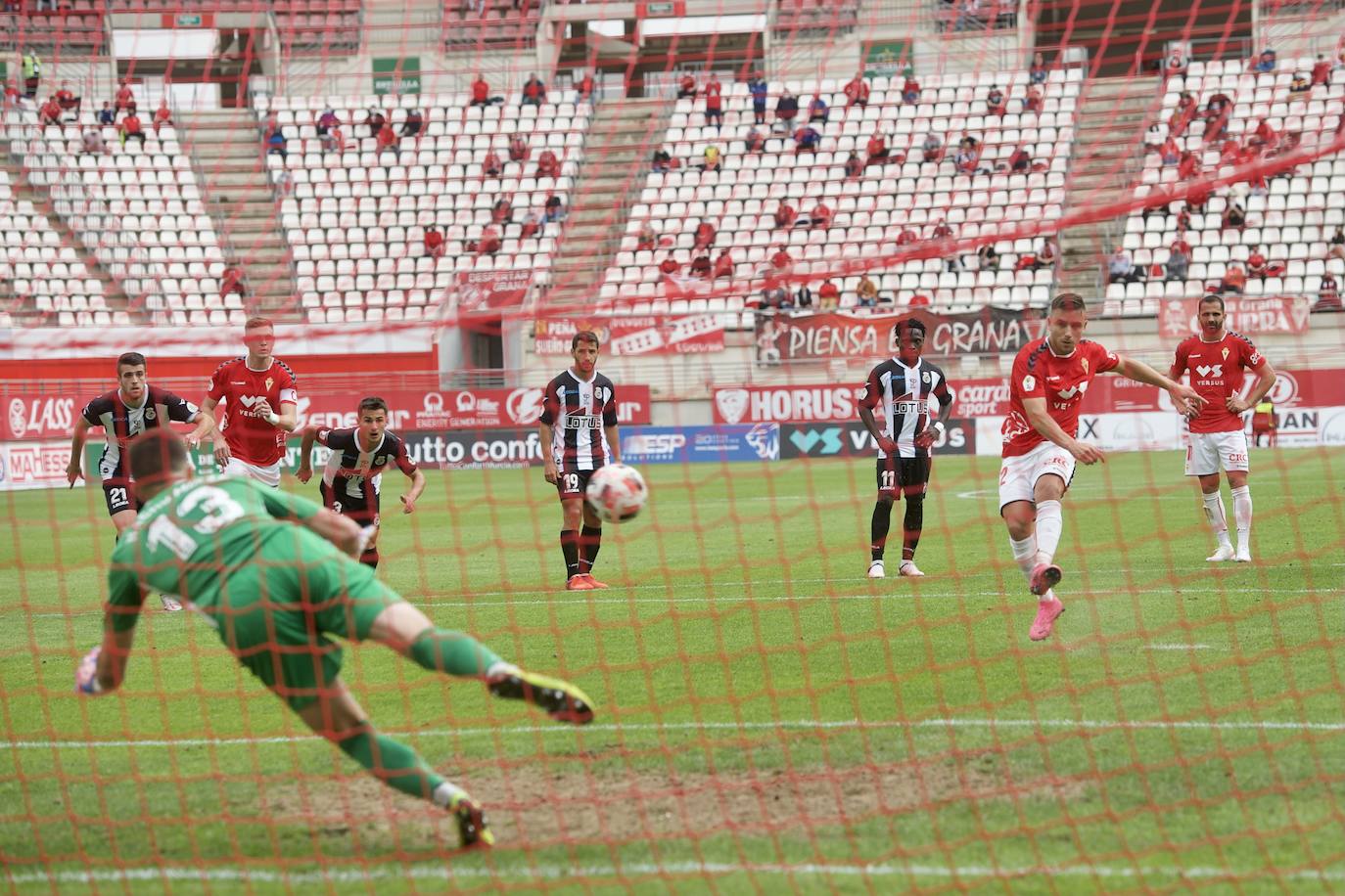 Fotos: El empate del Real Murcia ante el Linense, en imágenes
