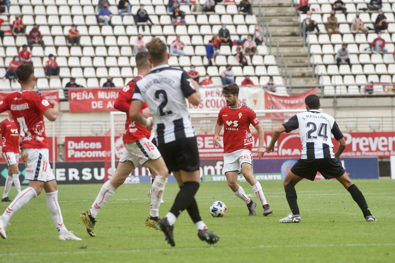 Fotos: El empate del Real Murcia ante el Linense, en imágenes
