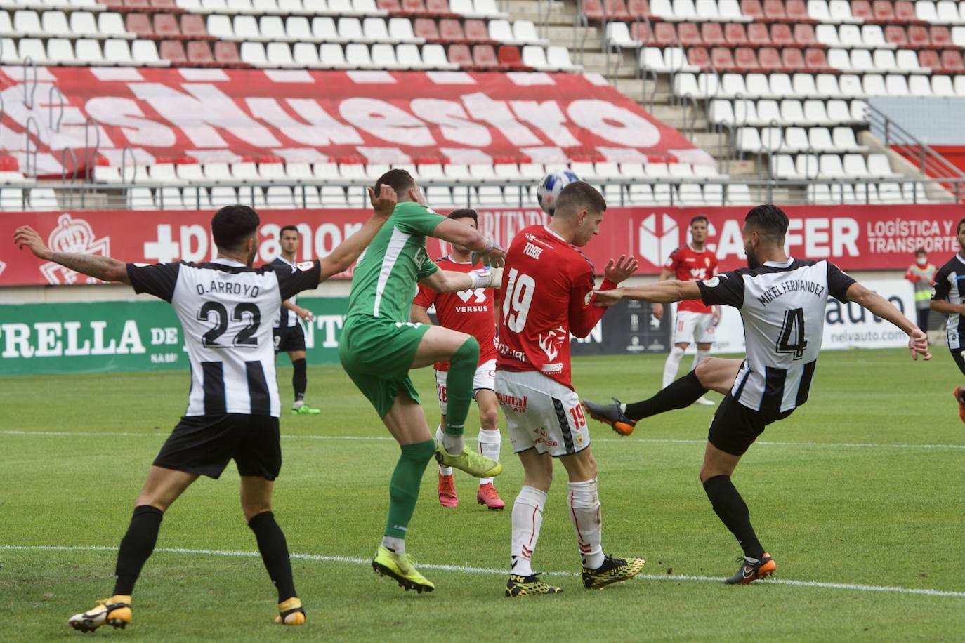Fotos: El empate del Real Murcia ante el Linense, en imágenes