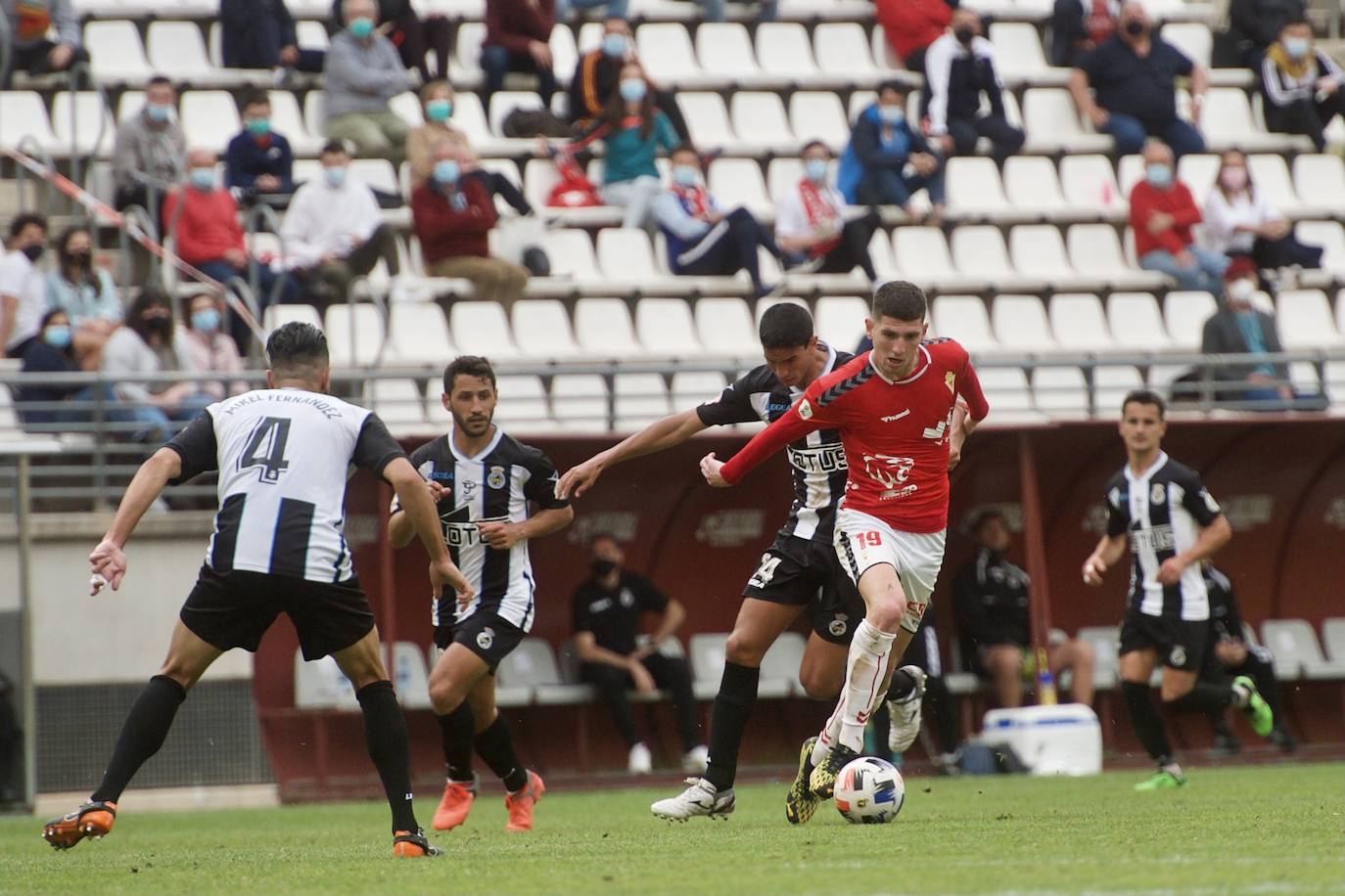 Fotos: El empate del Real Murcia ante el Linense, en imágenes