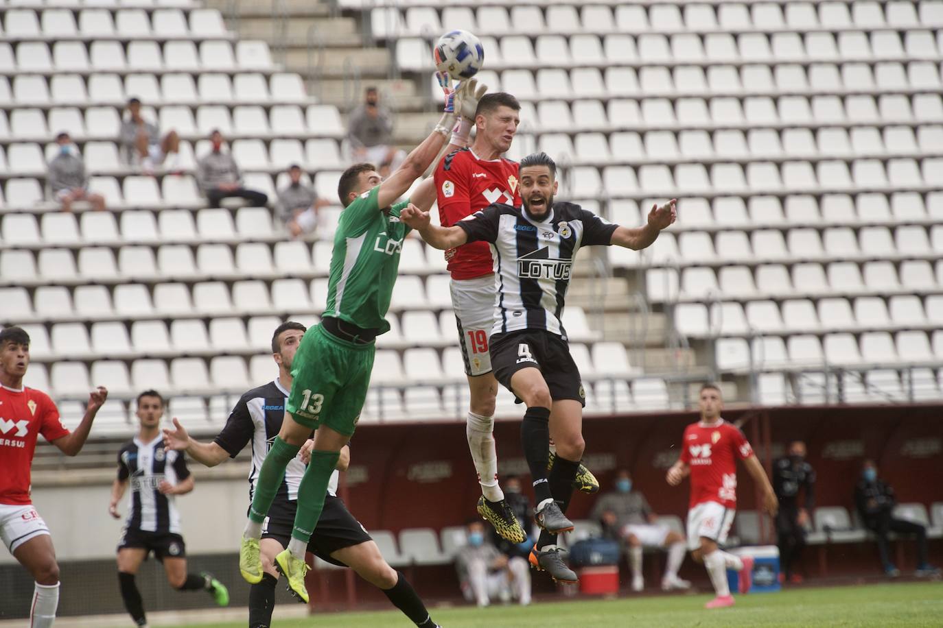Fotos: El empate del Real Murcia ante el Linense, en imágenes