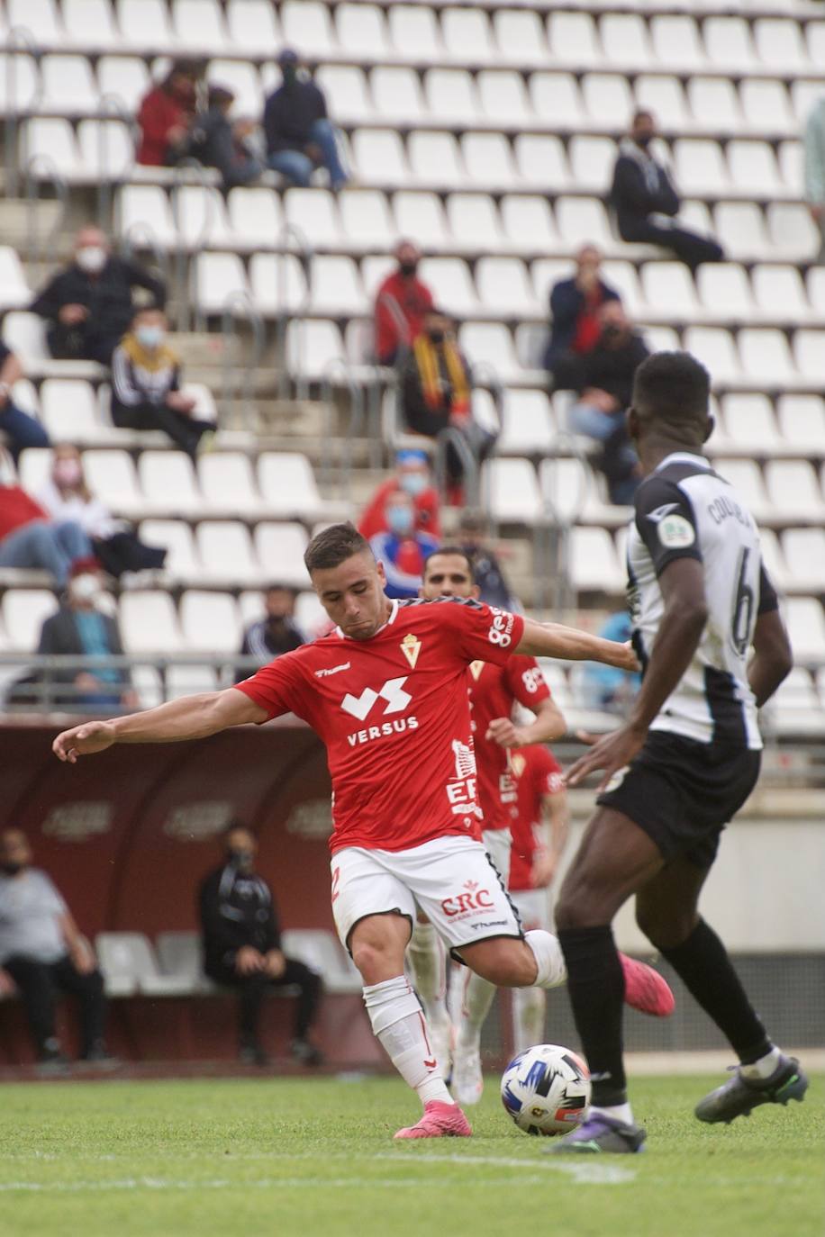 Fotos: El empate del Real Murcia ante el Linense, en imágenes