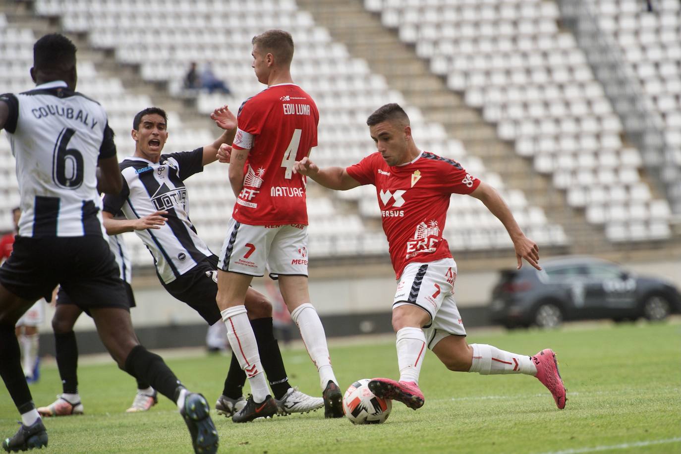 Fotos: El empate del Real Murcia ante el Linense, en imágenes