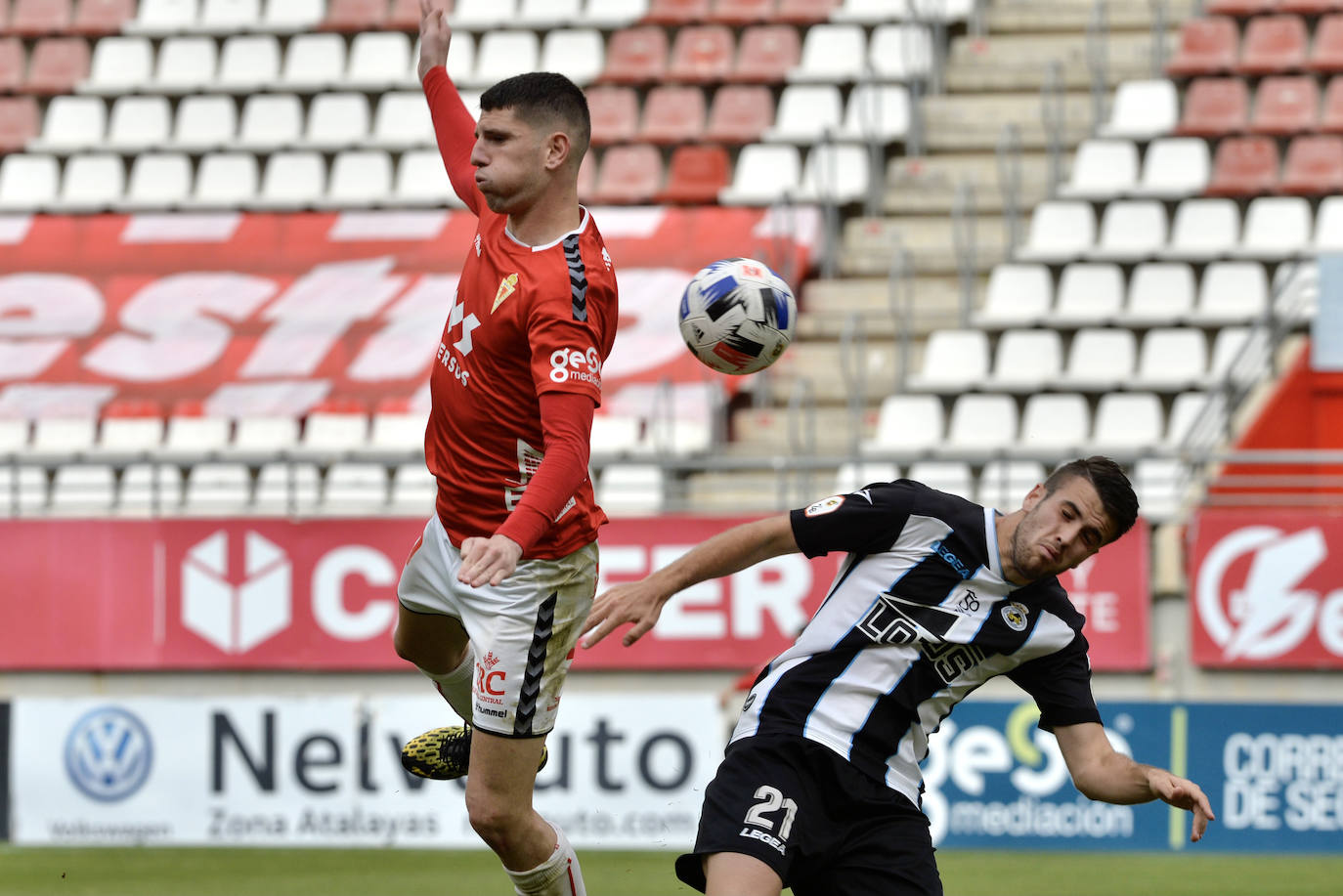 Fotos: El empate del Real Murcia ante el Linense, en imágenes