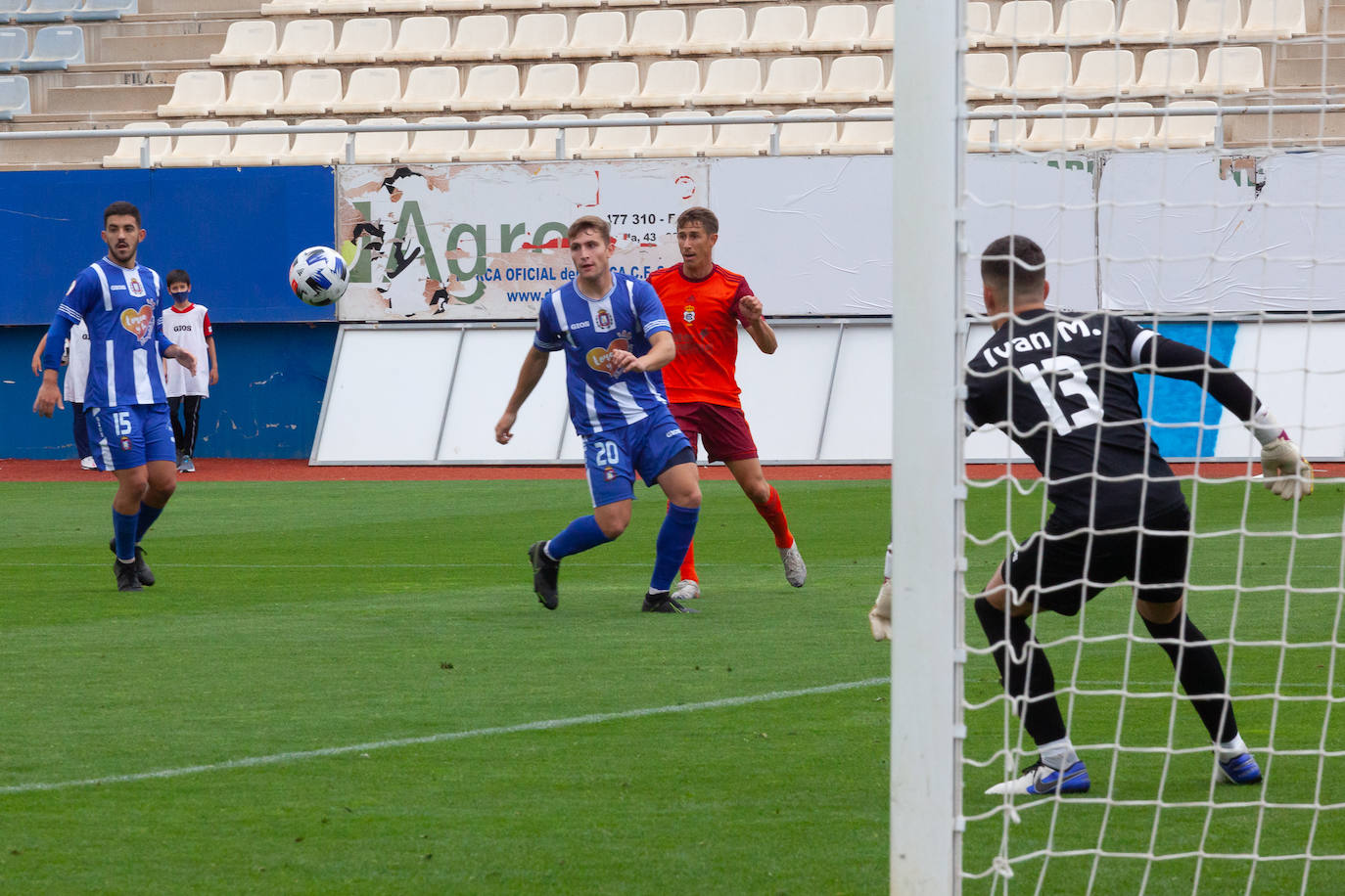 Fotos: Las imágenes del partido Lorca Deportiva - Recreativo