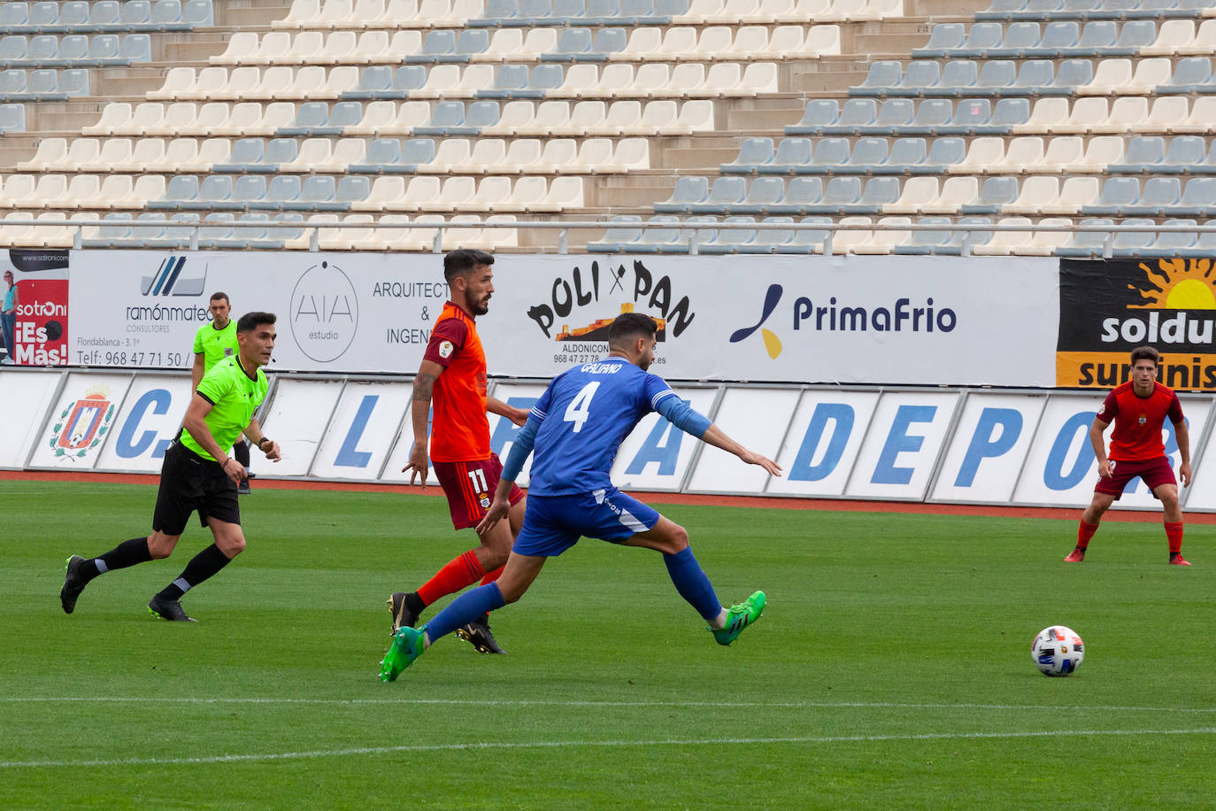 Fotos: Las imágenes del partido Lorca Deportiva - Recreativo