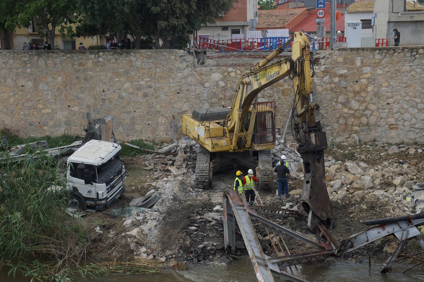 Fotos: Obras para sacar la hormigonera del río Segura