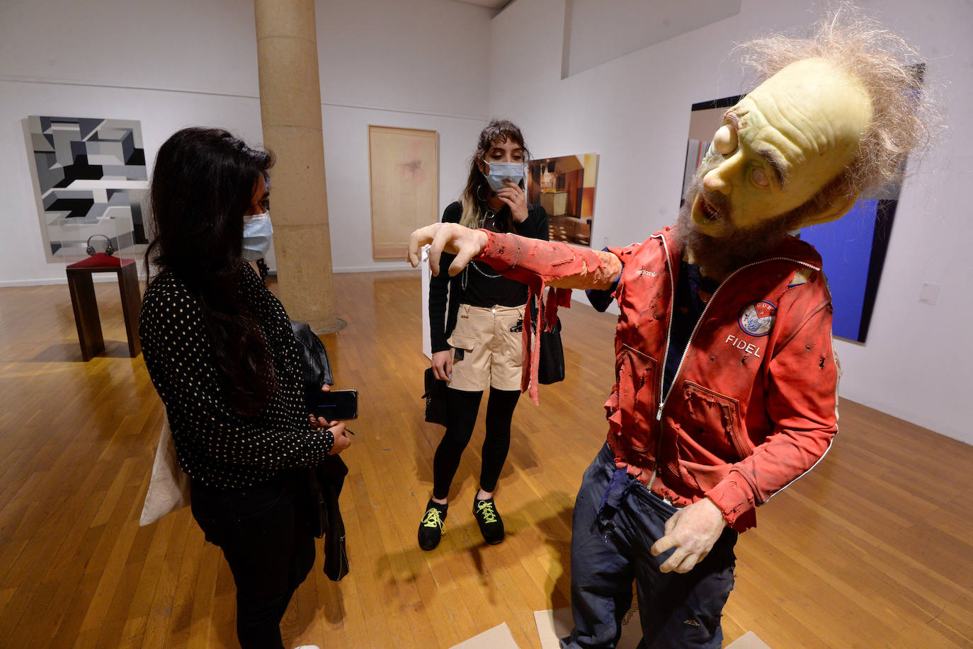 Fotos: El Palacio Almudí inaugura una nueva exposición